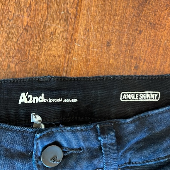 Women’s special a jeans - Picture 4 of 9